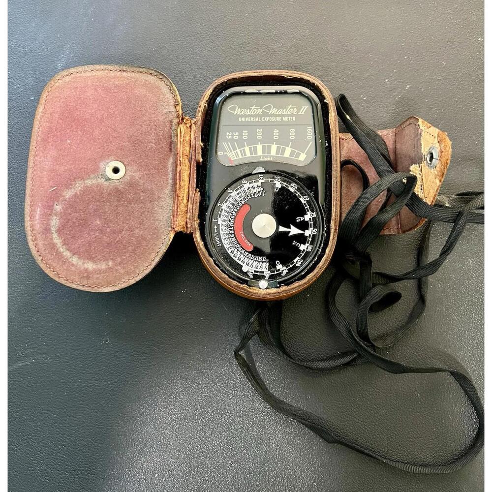 Weston Master II Universal Exposure Light Meter Model 735 Leather Case, UNTESTED